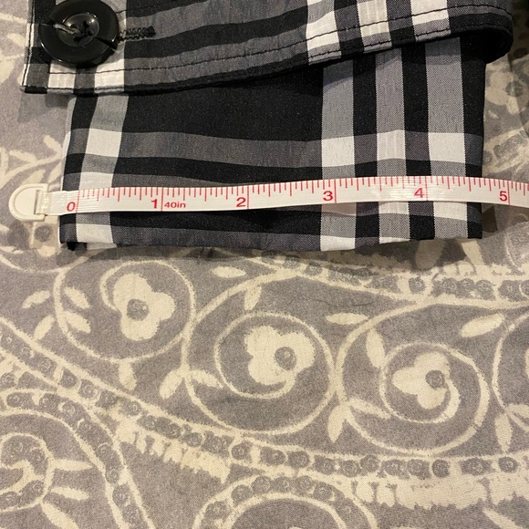 Young women’s Jr black n white plaid jacket. Dbl breasted perf for fall size L - Picture 10 of 13